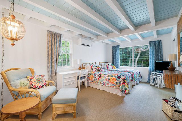 1008 N Ocean Boulevard, Gulf Stream, FL 33483