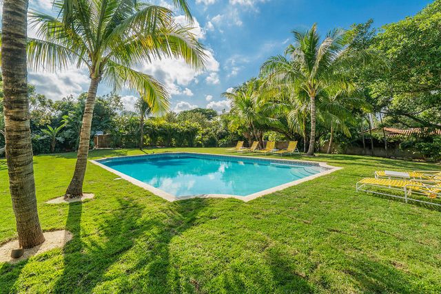 1008 N Ocean Boulevard, Gulf Stream, FL 33483