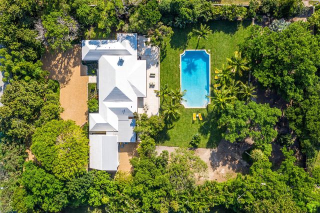 1008 N Ocean Boulevard, Gulf Stream, FL 33483