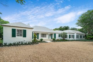 1008 N Ocean Boulevard, Gulf Stream, FL 33483