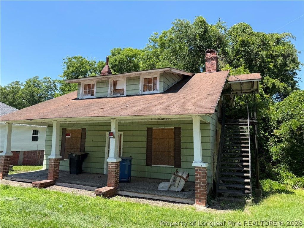 104 N 17th Street, Erwin, NC 28339 — exterior