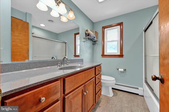 33 JAYANN DR, Lebanon, PA 17042