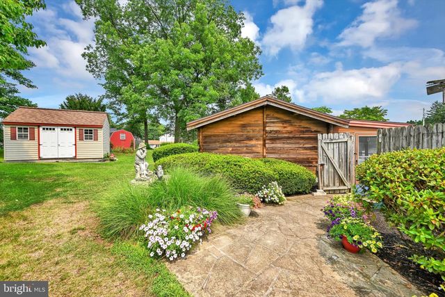 33 JAYANN DR, Lebanon, PA 17042