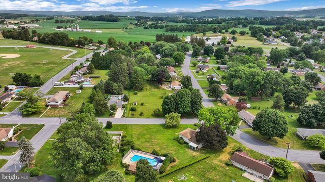 33 JAYANN DR, Lebanon, PA 17042