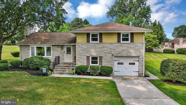 33 JAYANN DR, Lebanon, PA 17042
