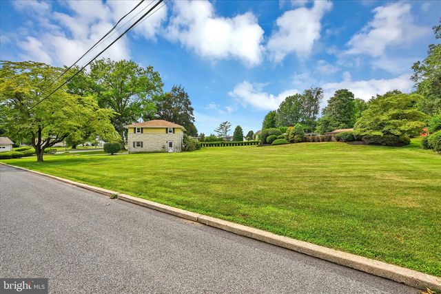 33 JAYANN DR, Lebanon, PA 17042