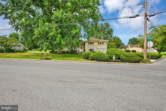 33 JAYANN DR, Lebanon, PA 17042