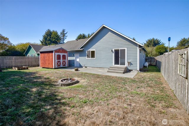 120 Auriga Avenue SW, Ocean Shores, WA 98569