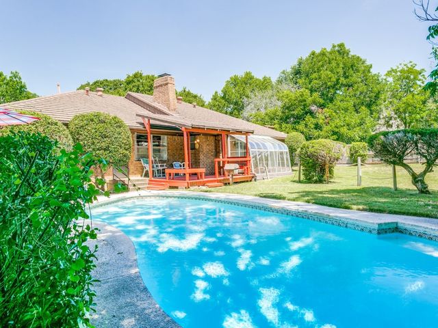 1132 N Irving Heights Drive, Irving, TX 75061