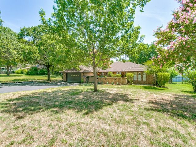 1132 N Irving Heights Drive, Irving, TX 75061