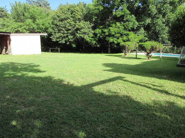 1132 N Irving Heights Drive, Irving, TX 75061