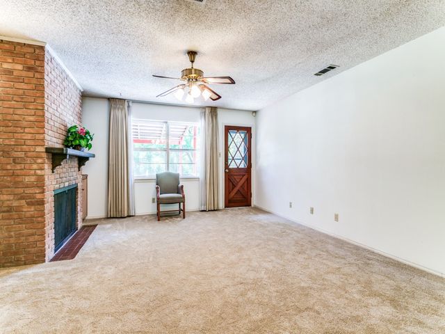 1132 N Irving Heights Drive, Irving, TX 75061