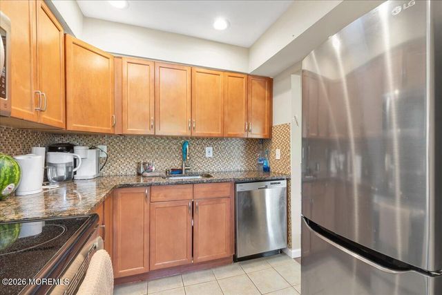 119 Avery Avenue J27, Long Branch, NJ 07740