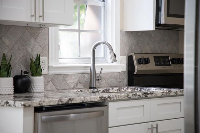 1913 WOODCREST DRIVE B, Winter Park, FL 32792