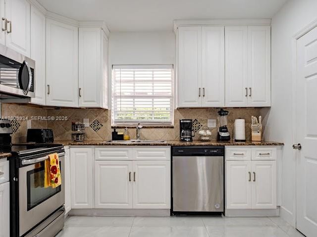 1435 Grant St, Hollywood, FL 33020