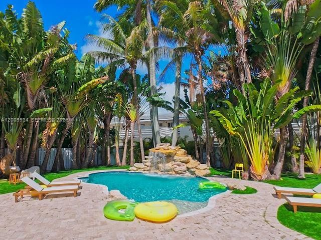 1435 Grant St, Hollywood, FL 33020