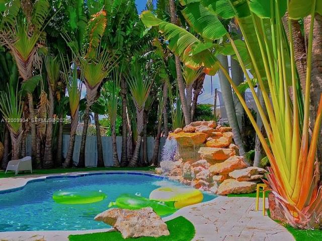 1435 Grant St, Hollywood, FL 33020