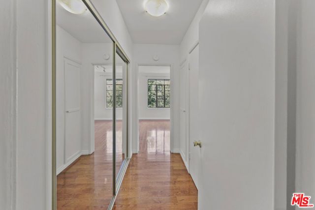 1323 N Olive Drive 39B, West Hollywood, CA 90069