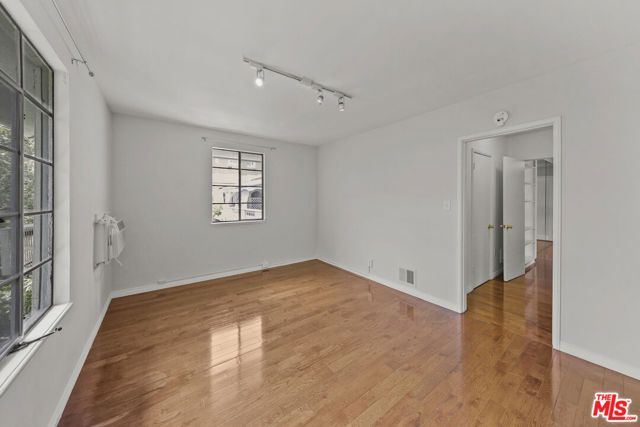 1323 N Olive Drive 39B, West Hollywood, CA 90069