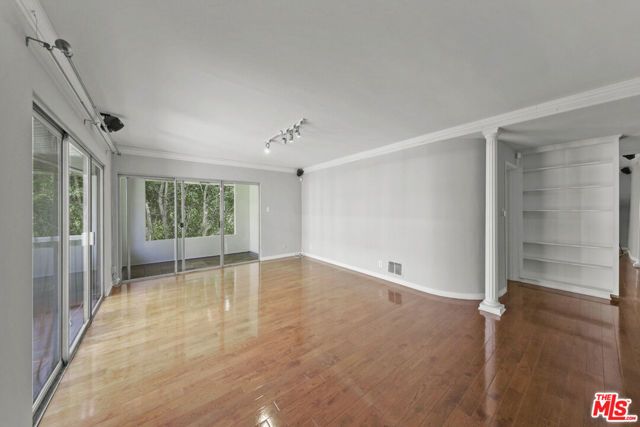 1323 N Olive Drive 39B, West Hollywood, CA 90069