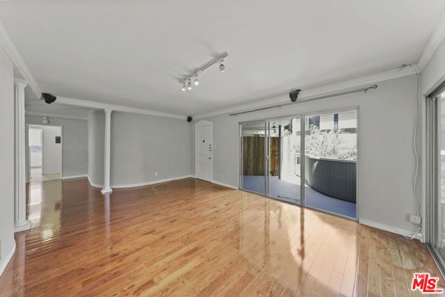 1323 N Olive Drive 39B, West Hollywood, CA 90069