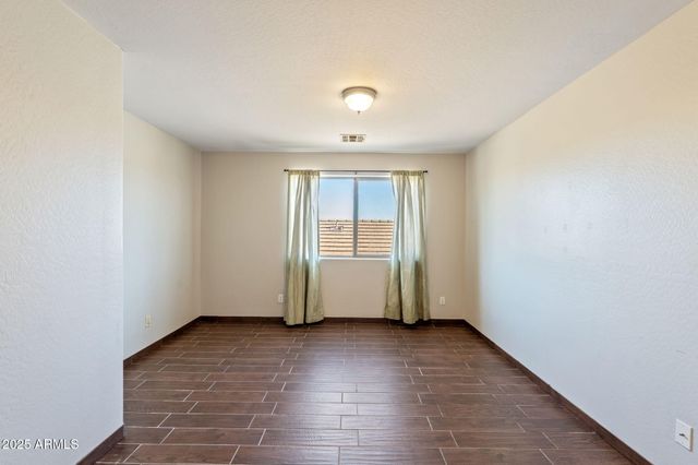 2527 W TAMARISK Avenue, Phoenix, AZ 85041