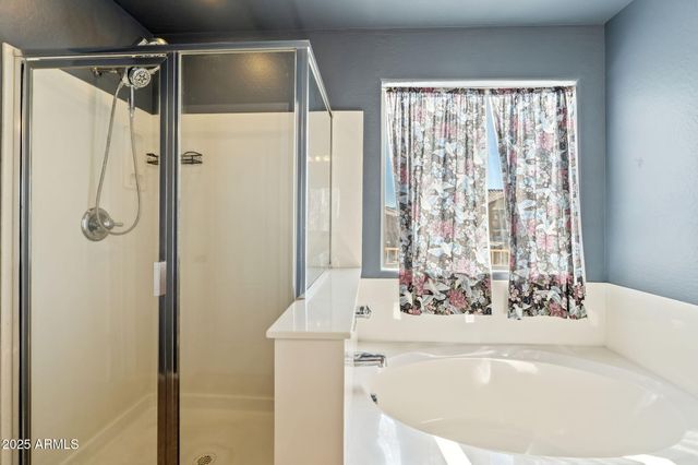 2527 W TAMARISK Avenue, Phoenix, AZ 85041