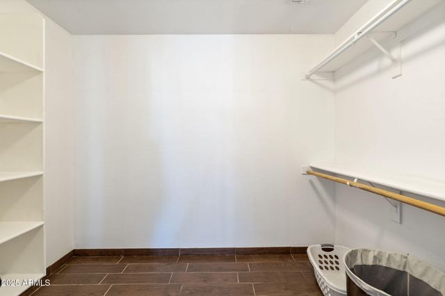 2527 W TAMARISK Avenue, Phoenix, AZ 85041