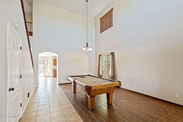 2527 W TAMARISK Avenue, Phoenix, AZ 85041