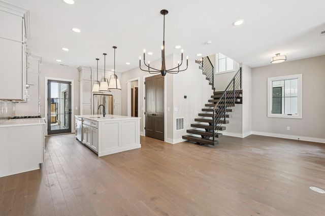 2828 Kobuk Drive, Columbus, OH 43228