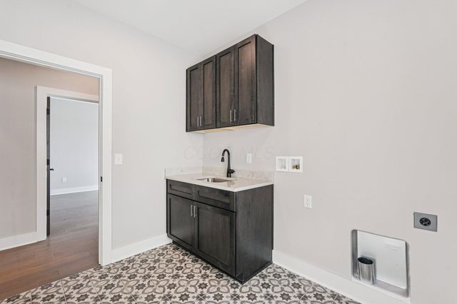 2828 Kobuk Drive, Columbus, OH 43228