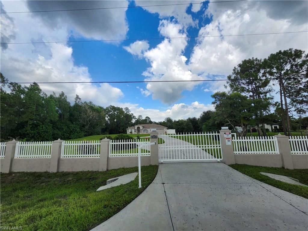 2730 2nd ST NE, NAPLES, FL 34120 — exterior