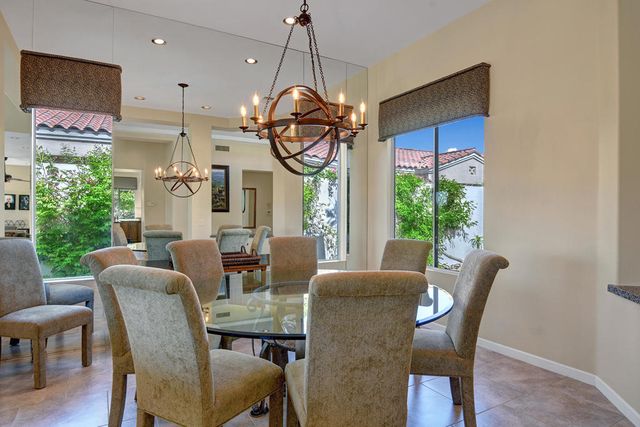 430 White Horse Trail, Palm Desert, CA 92211