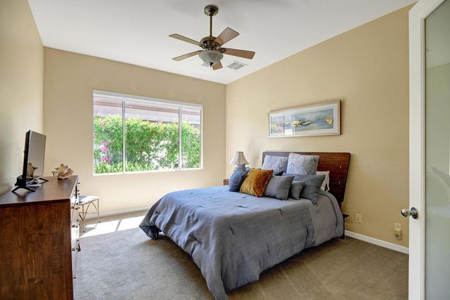 430 White Horse Trail, Palm Desert, CA 92211