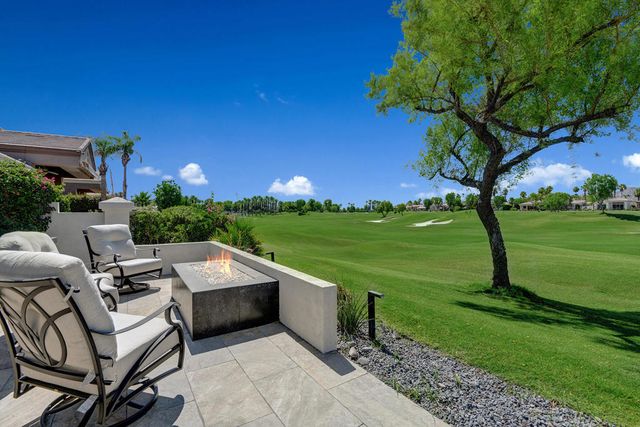 430 White Horse Trail, Palm Desert, CA 92211