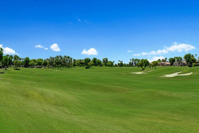 430 White Horse Trail, Palm Desert, CA 92211