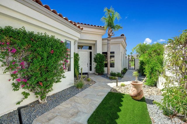 430 White Horse Trail, Palm Desert, CA 92211