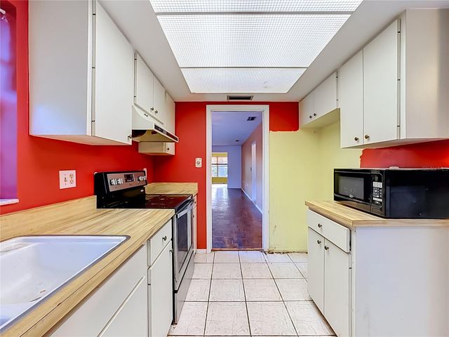 1236 TALLYWOOD DRIVE 7029, Sarasota, FL 34237