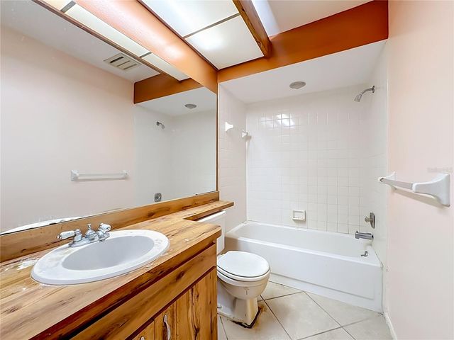 1236 TALLYWOOD DRIVE 7029, Sarasota, FL 34237