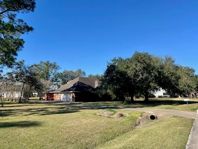 203 Cedar Tree Drive, Thibodaux, LA 70301