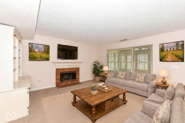 14811 Beacon Boulevard, Carmel, IN 46032