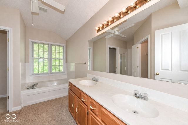 14811 Beacon Boulevard, Carmel, IN 46032
