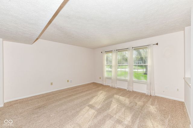 14811 Beacon Boulevard, Carmel, IN 46032