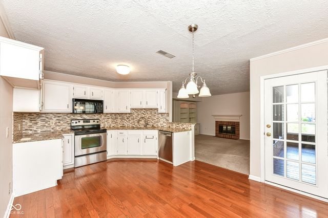 14811 Beacon Boulevard, Carmel, IN 46032