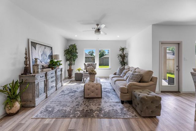 6605 Alexis Street, Beaumont, TX 77708