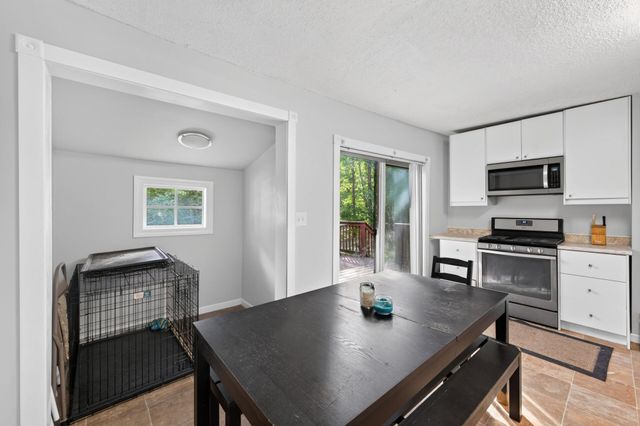 1076 Ross Avenue, Saint Paul, MN 55106
