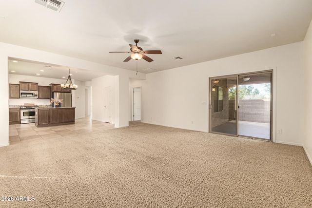 1828 W BLACK HILL Road, Phoenix, AZ 85085