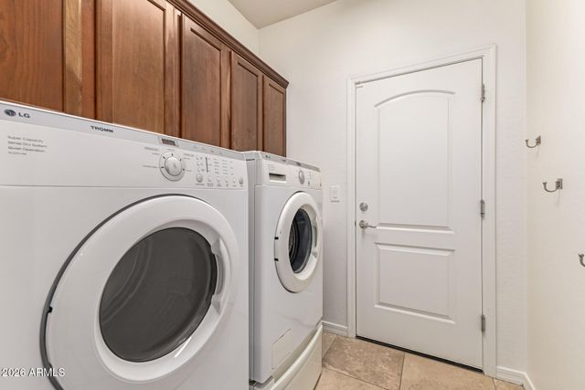 1828 W BLACK HILL Road, Phoenix, AZ 85085