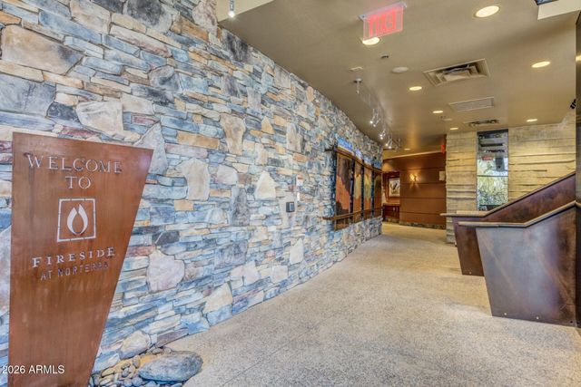 1828 W BLACK HILL Road, Phoenix, AZ 85085