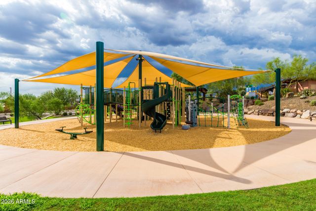 1828 W BLACK HILL Road, Phoenix, AZ 85085